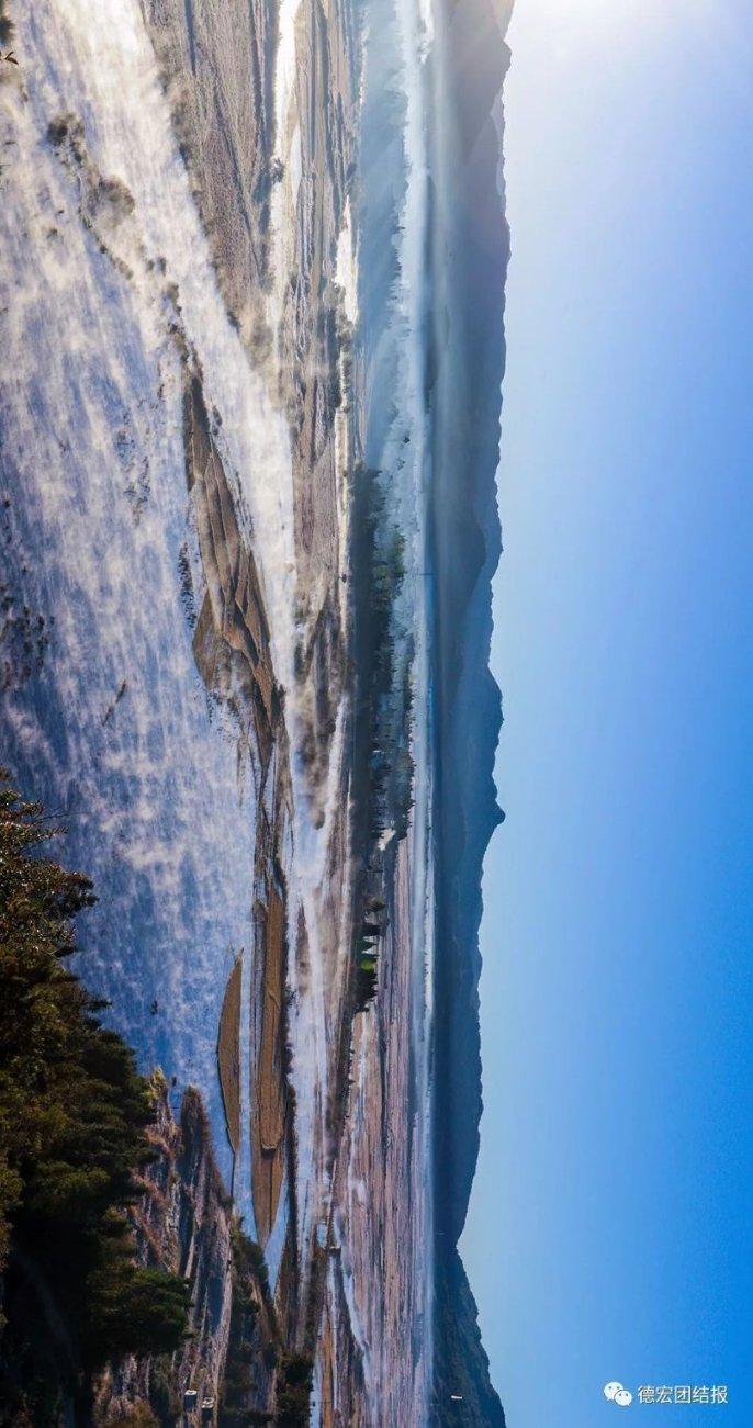 古怪巫师逃离村庄